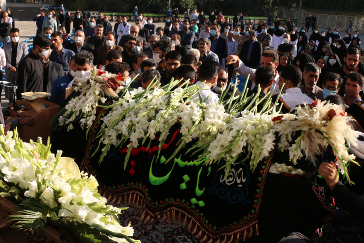 وداع کادر درمان با پیکر مطهر حضرت آیت الله محمد علی ناصری